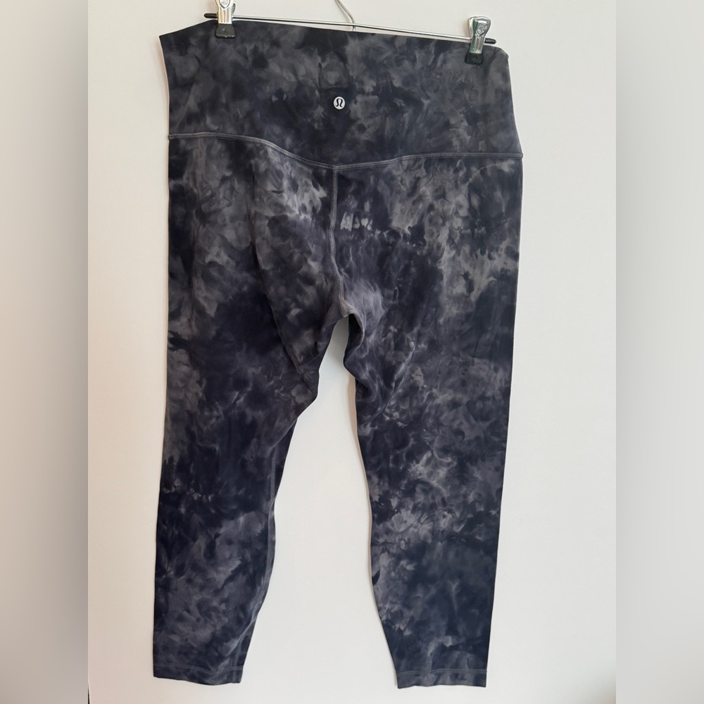 lululemon athletica Black Marble-Effect Leggings - Picture 2 of 4